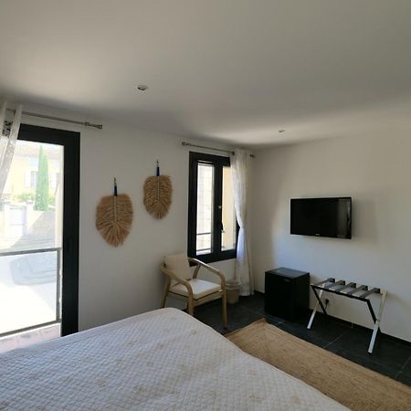 Chambres Du Vieux Bistrot Cabrieres-d'Avignon ภายนอก รูปภาพ