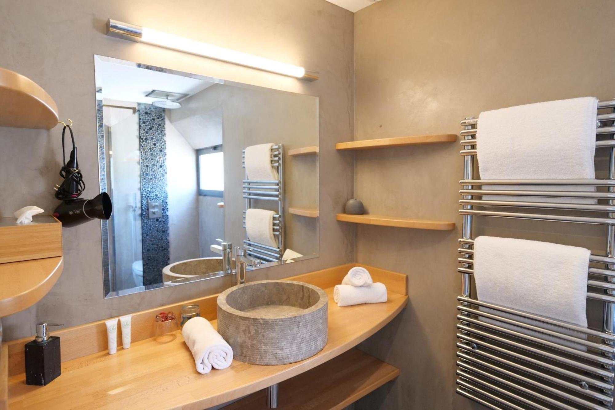 Chambres Du Vieux Bistrot Cabrieres-d'Avignon ภายนอก รูปภาพ