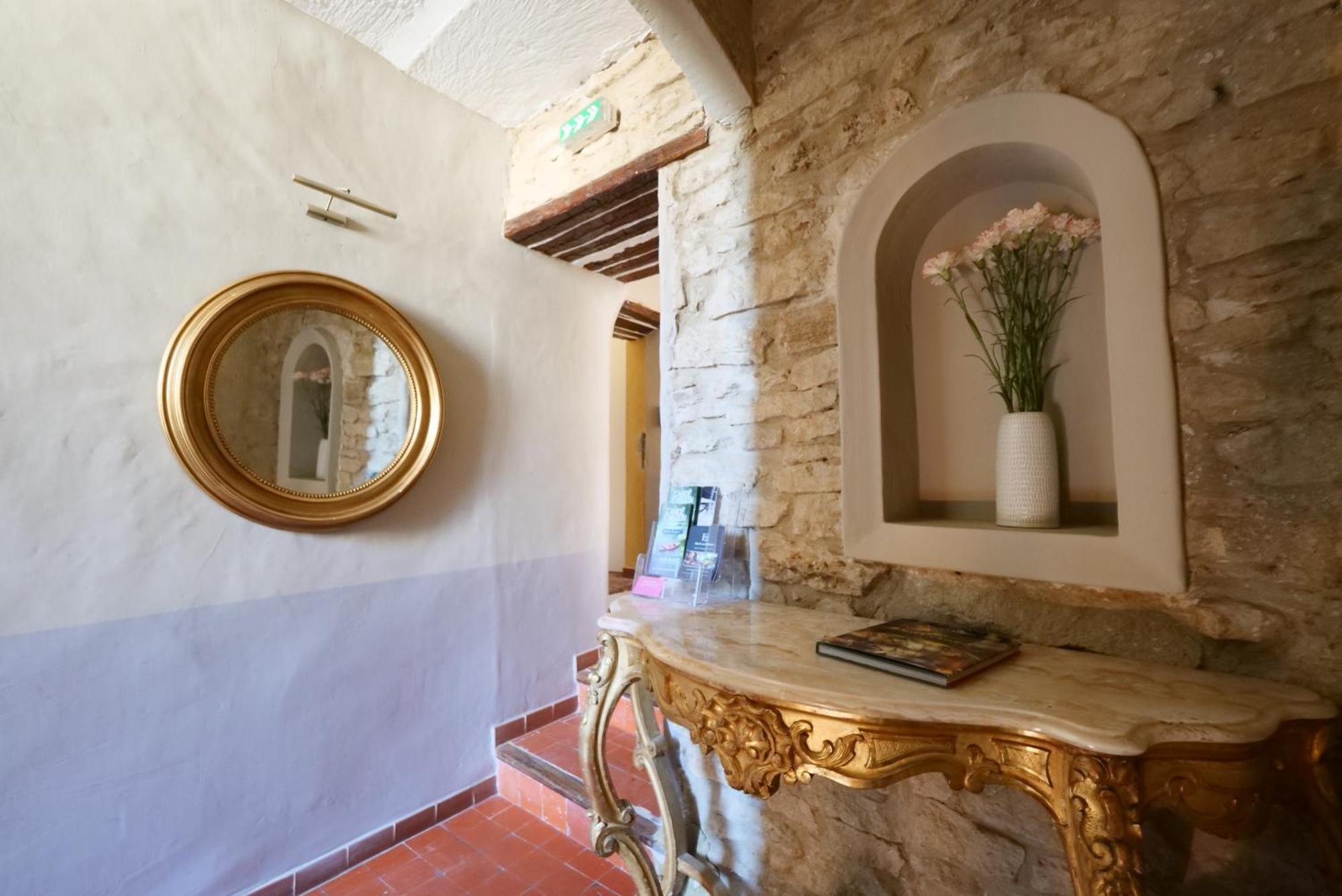 Chambres Du Vieux Bistrot Cabrieres-d'Avignon ภายนอก รูปภาพ